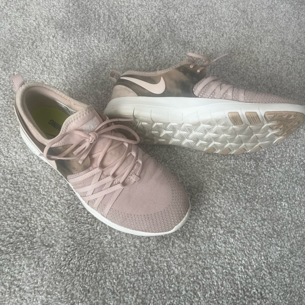 Nike Free Training Shoes - Picture 1 of 9